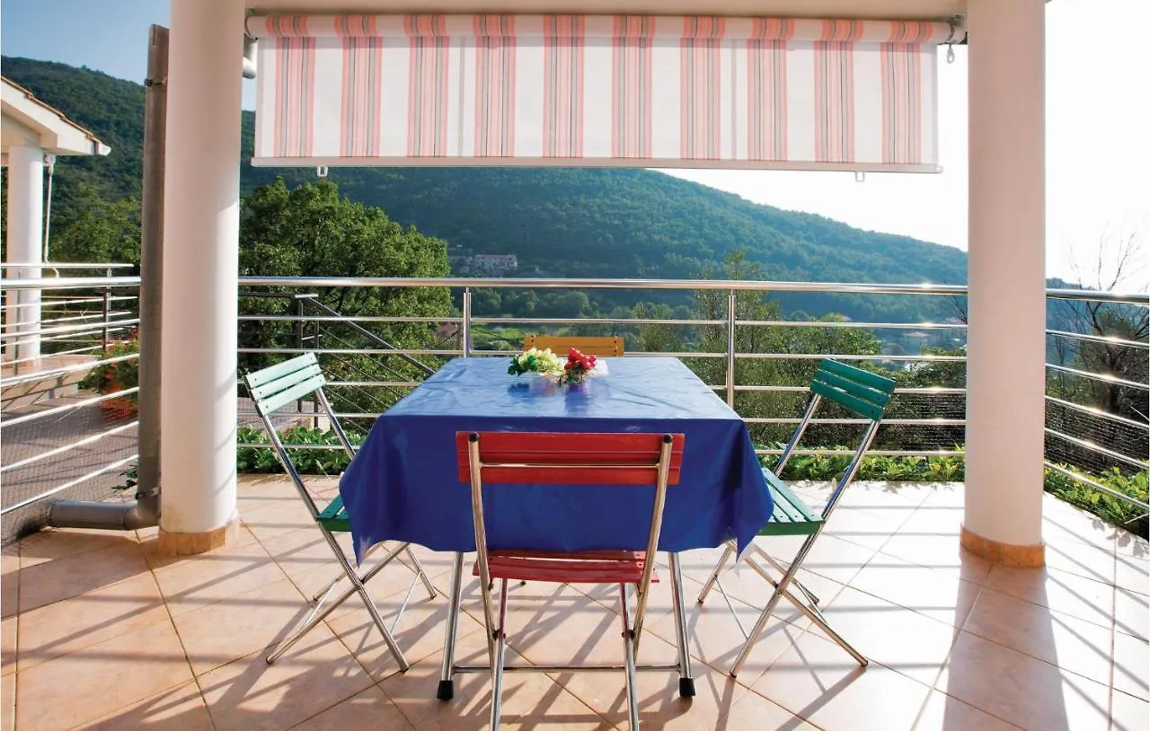 1 Bedroom Beautiful Apartment In Moscenicka Draga