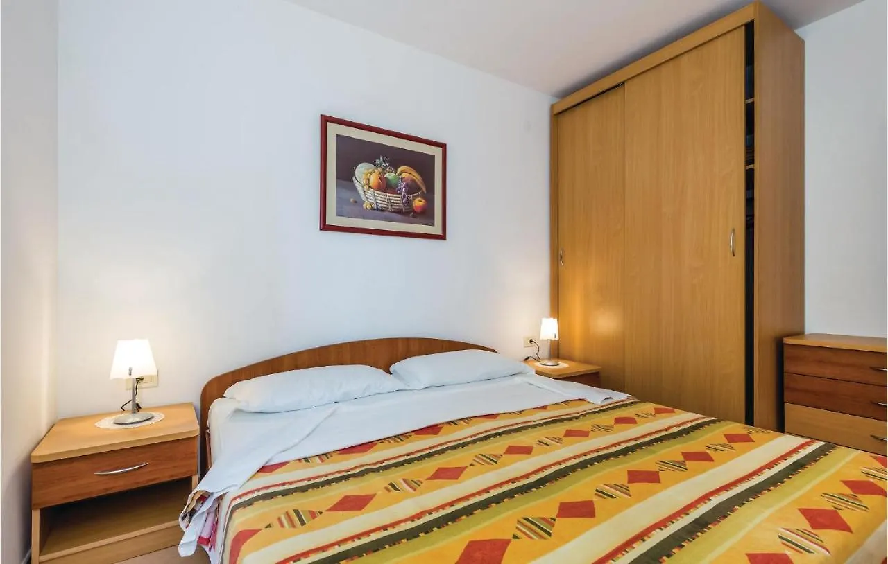 1 Bedroom Beautiful Apartment In Moscenicka Draga