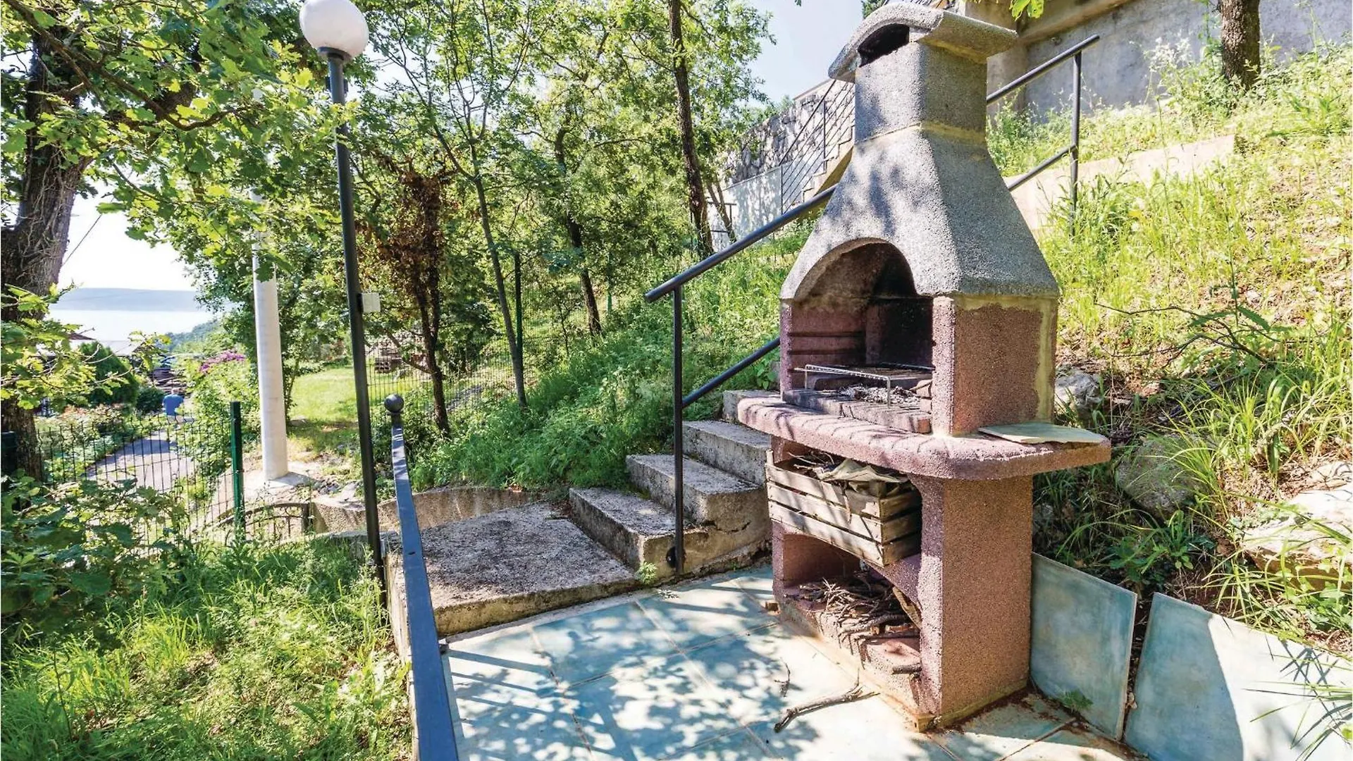 1 Bedroom Beautiful Apartment In Moscenicka Draga